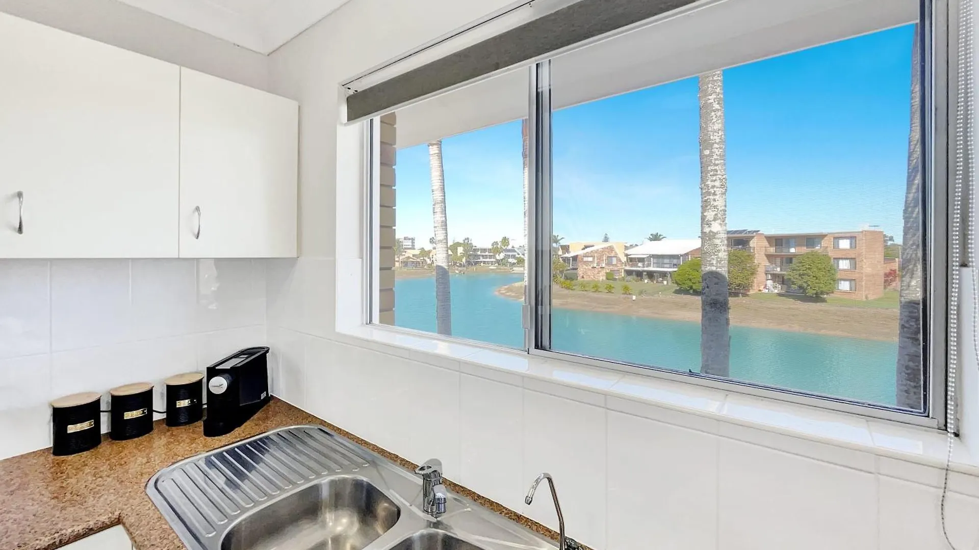 Apartment Waterfront Serenity - Steps From Mooloolaba Beach