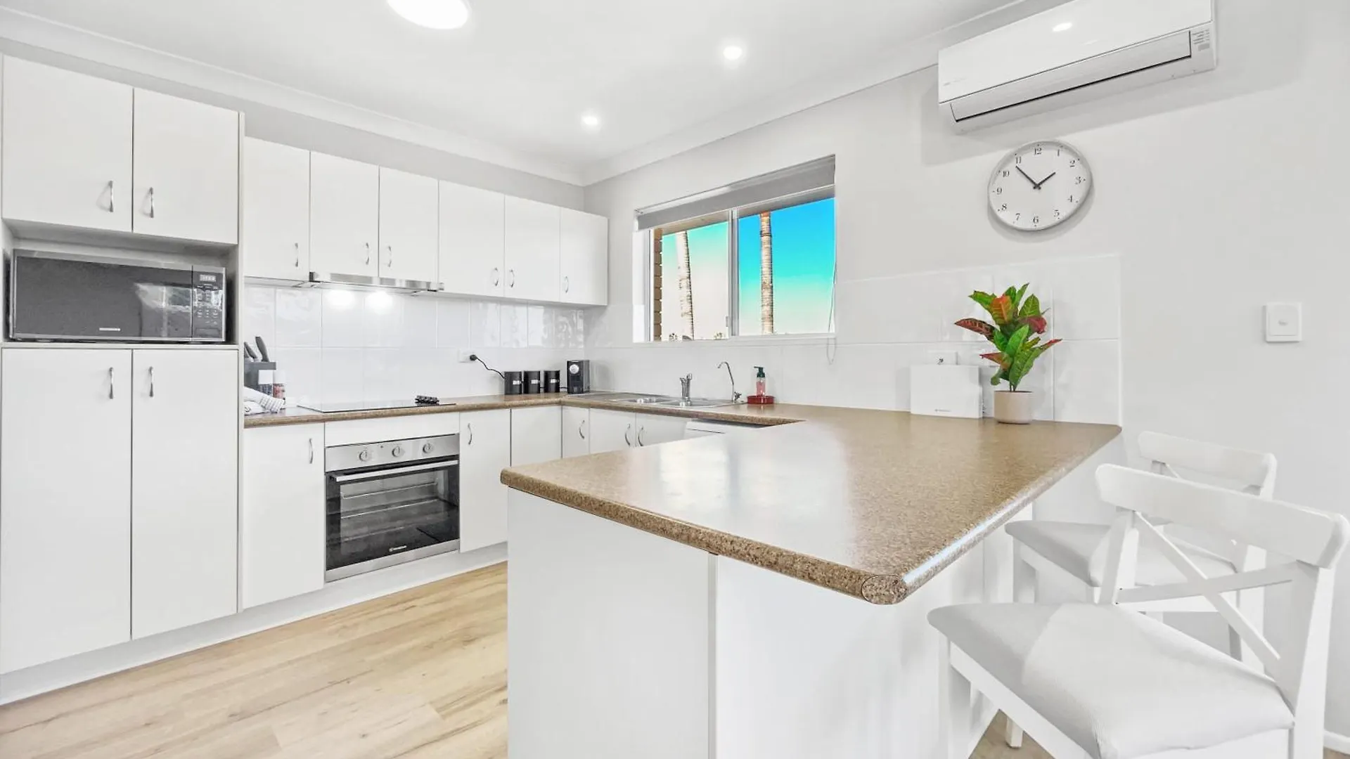 Waterfront Serenity - Steps From Mooloolaba Beach