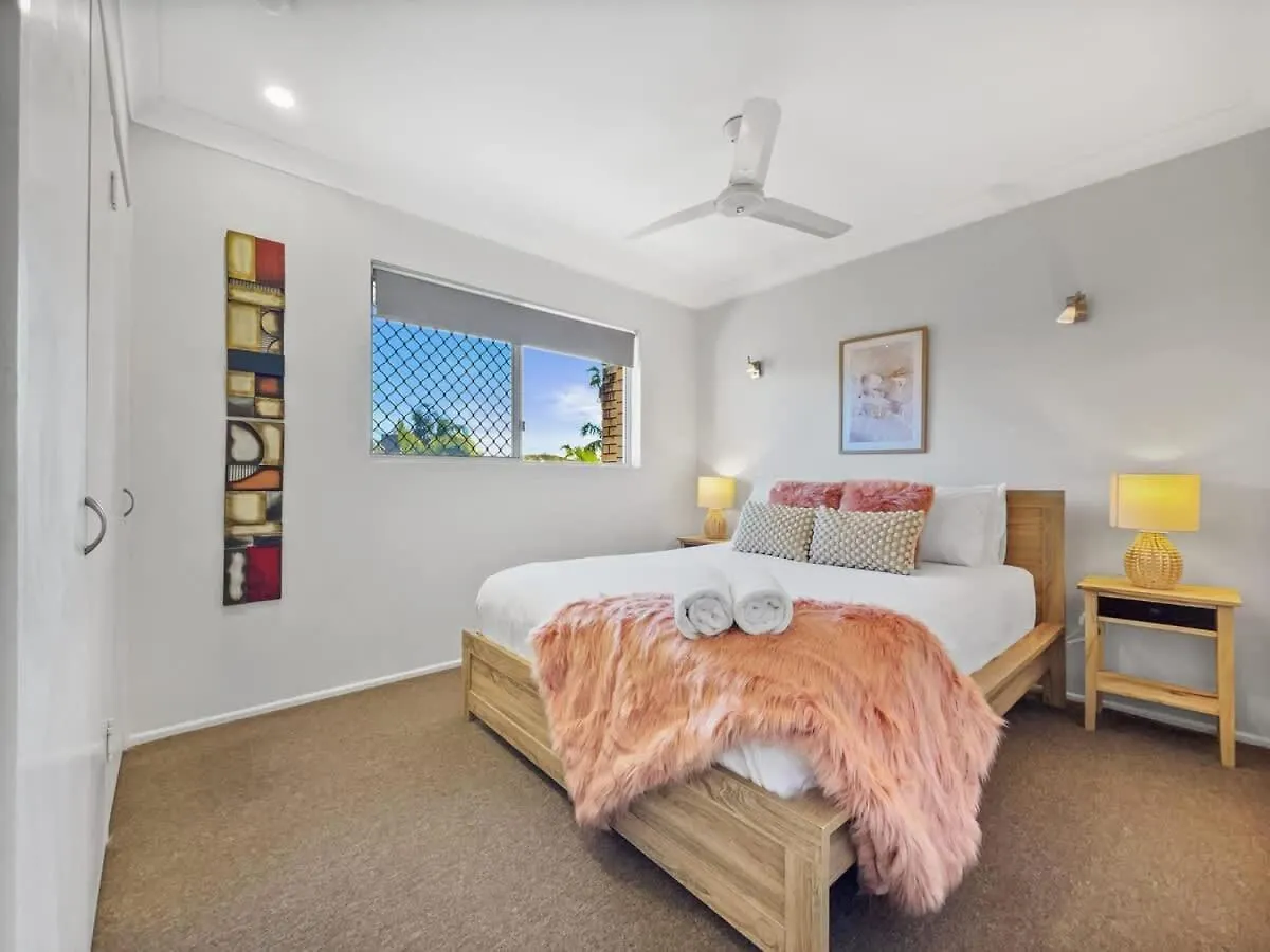 Waterfront Serenity - Steps From Mooloolaba Beach 0*,  오스트레일리아