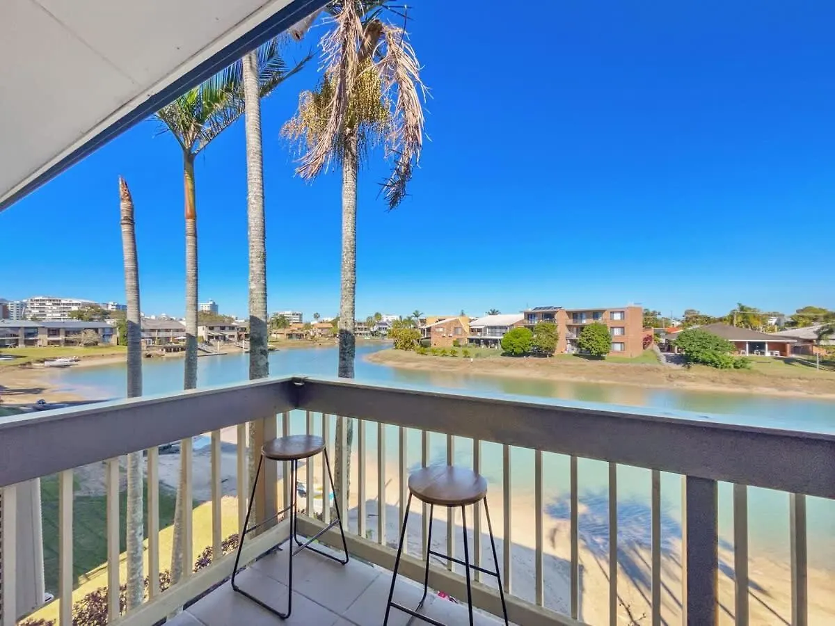 Waterfront Serenity - Steps From Mooloolaba Beach 아파트